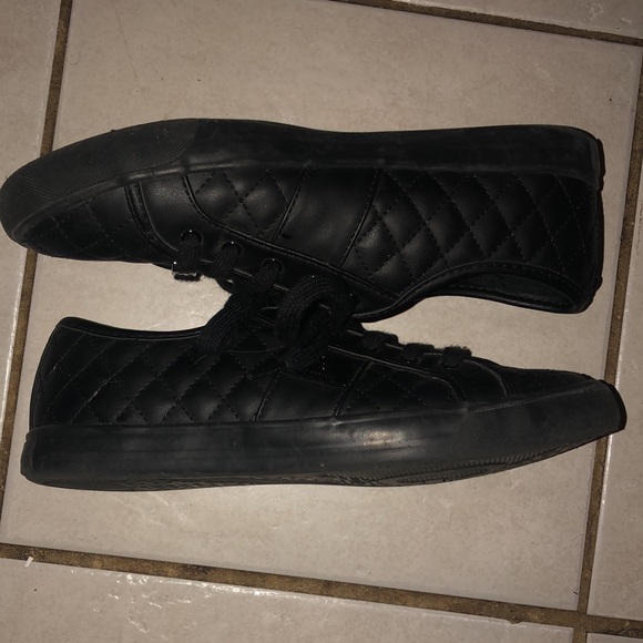 SNEAKERS - Picture 7 of 16